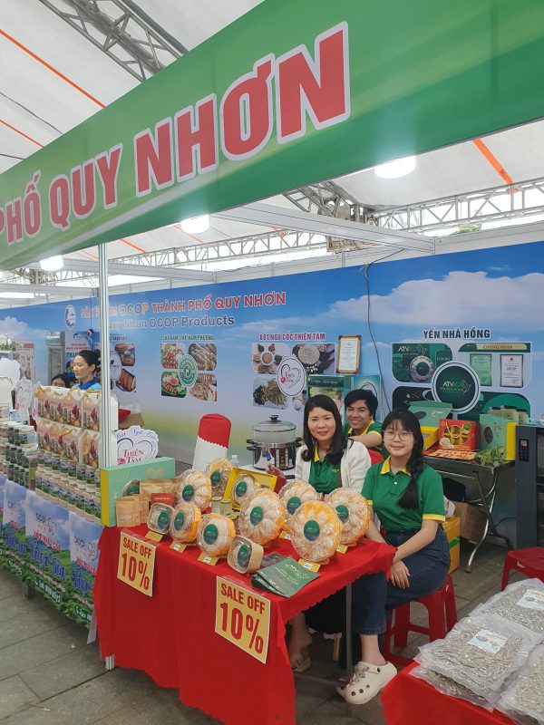 Yến Bình định